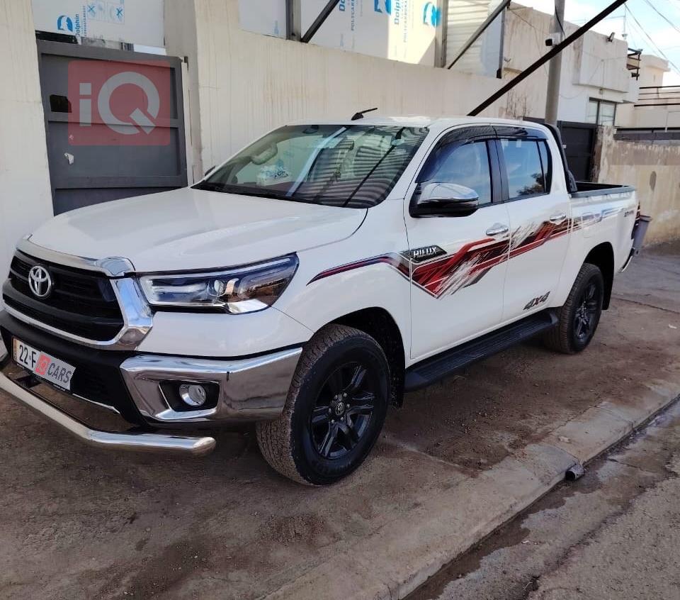 تويوتا هايلوكس